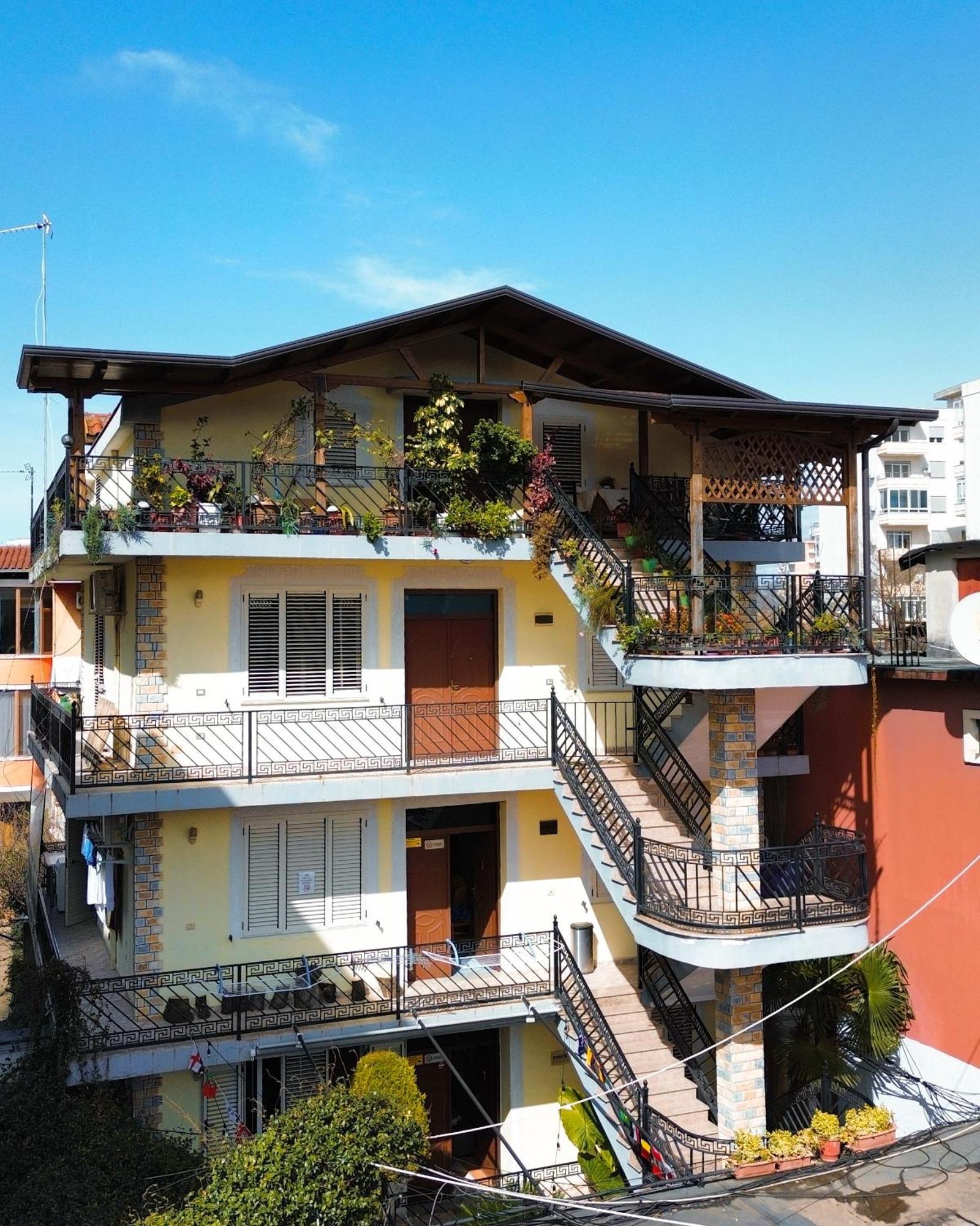 Shkodra Hostel Exterior foto